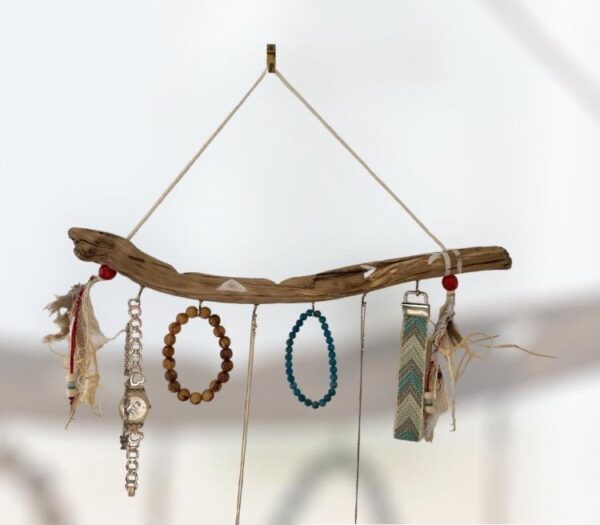 Porte bijoux en bois naturel - Modéle Unique