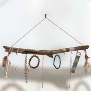 Porte bijoux en bois naturel - Modéle Unique